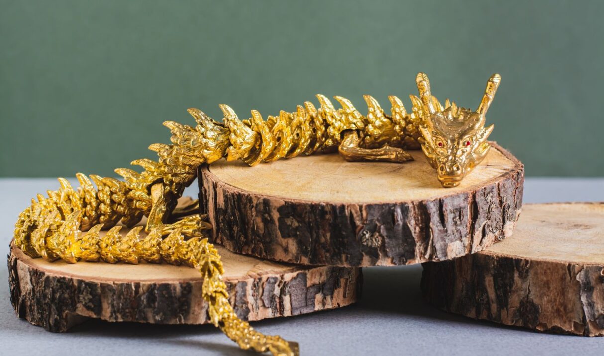2026 Jewelry Trends: Must-Have Pieces for Every Collection